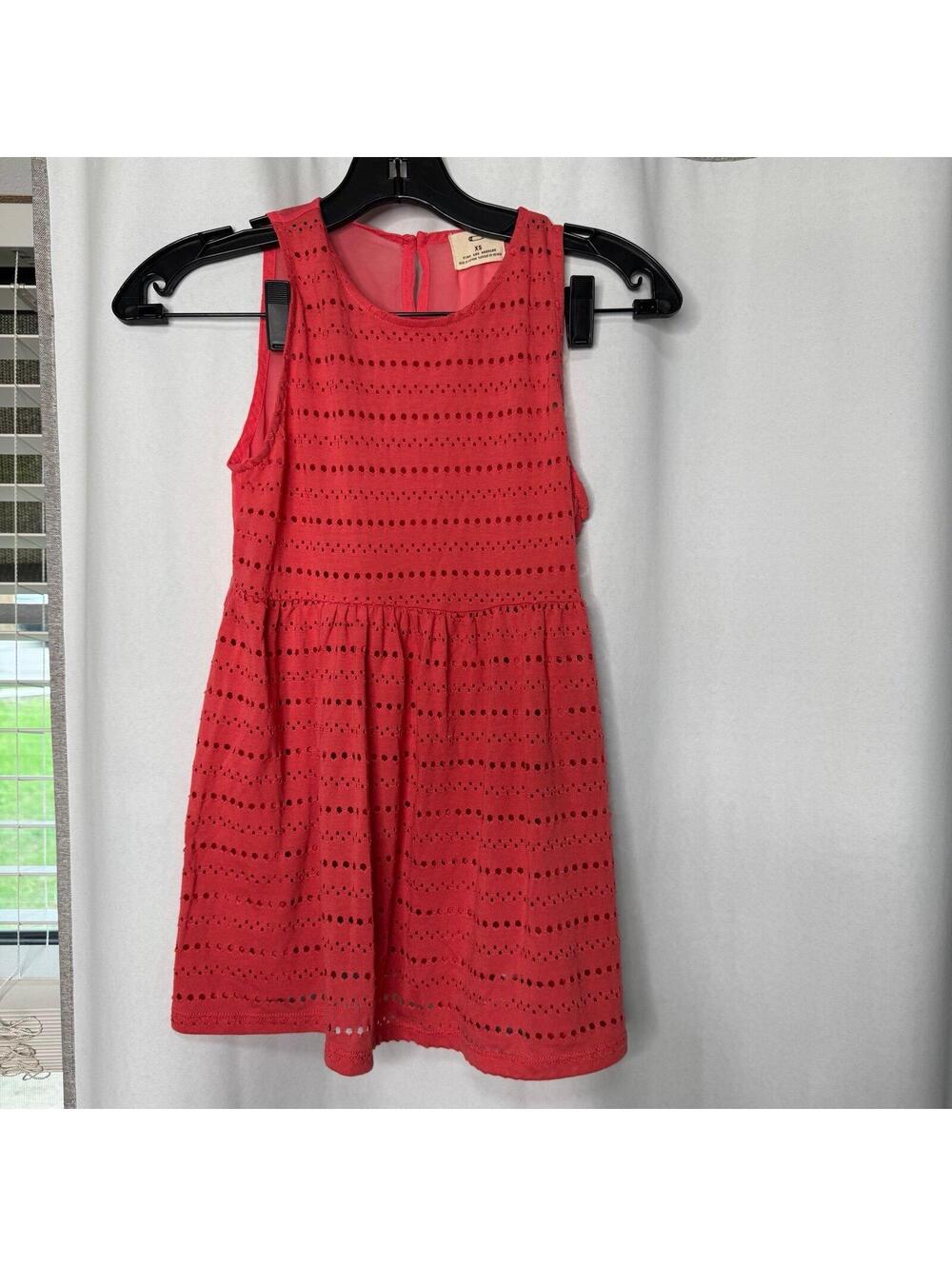 Urban Outfitters Pins and Needles Eyelet Babydoll Top Coral
Pink